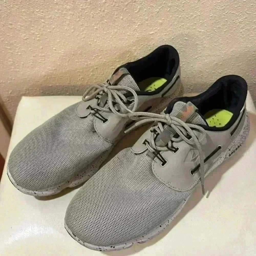 Sperry boat shoes size 13